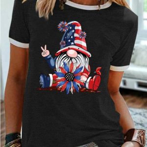 Women’s patriotic gnome 4th of July Casual Crew Neck T-Shirt